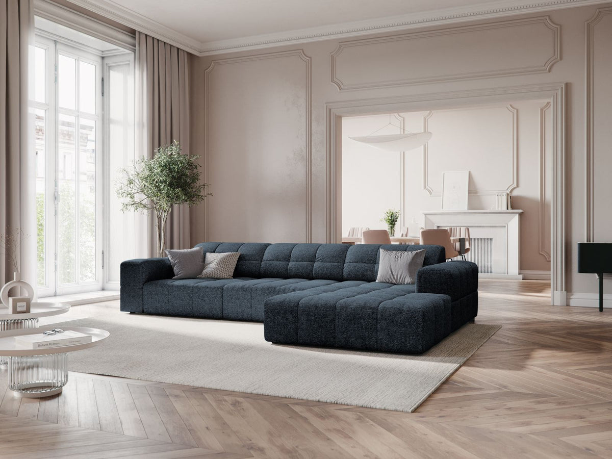 Chicago Ecksofa rechts 4 Sitzer 166cm in Royal Blue-Haga präsentiert im Onlineshop von KAQTU Design AG. L-Sofa rechts ist von Cosmopolitan Design