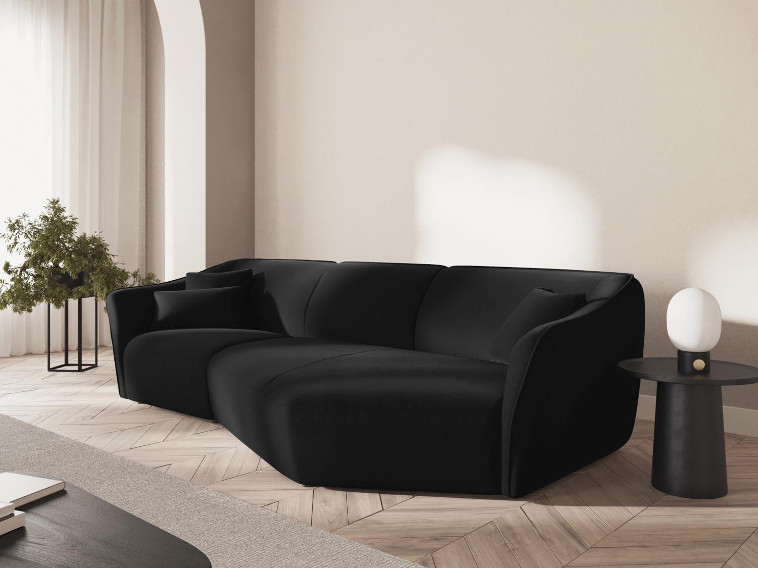 Tokyo Velour Modular Ecksofa rechts 5 Sitzer in Black präsentiert im Onlineshop von KAQTU Design AG. Ecksofa rechts ist von Cosmopolitan Design