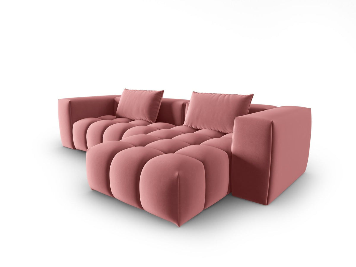 Modulares Ecksofa rechts in Sand-Casino Samt mit Massivholzrahmen, schwarzen Kunststoffbeinen und drei Sitzplätzen, seitliche Ansicht.