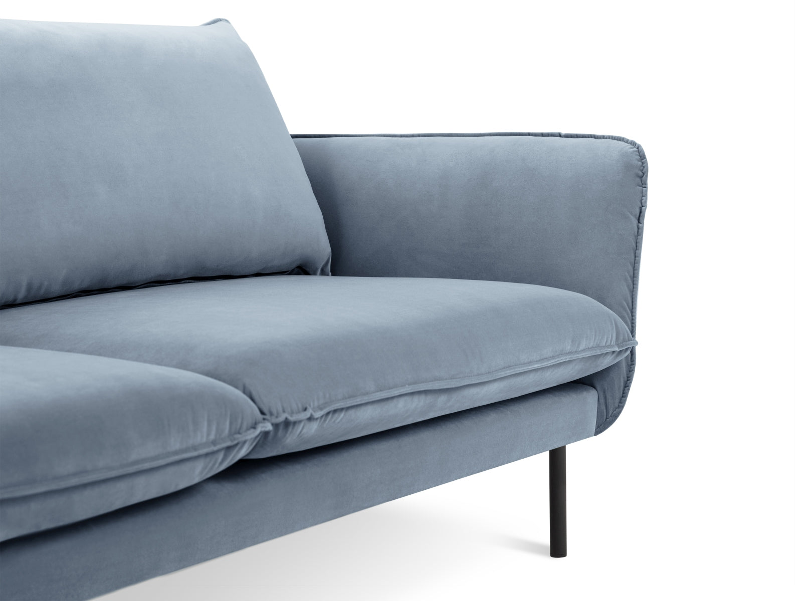 Stilvolles Vienna Velour Ecksofa rechts 5 Sitzer 170cm von Cosmopolitan Design. Luxuriöses Velour, großzügige Sitzfläche und vielseitige Farboptionen für Ihr Wohnzimmer.