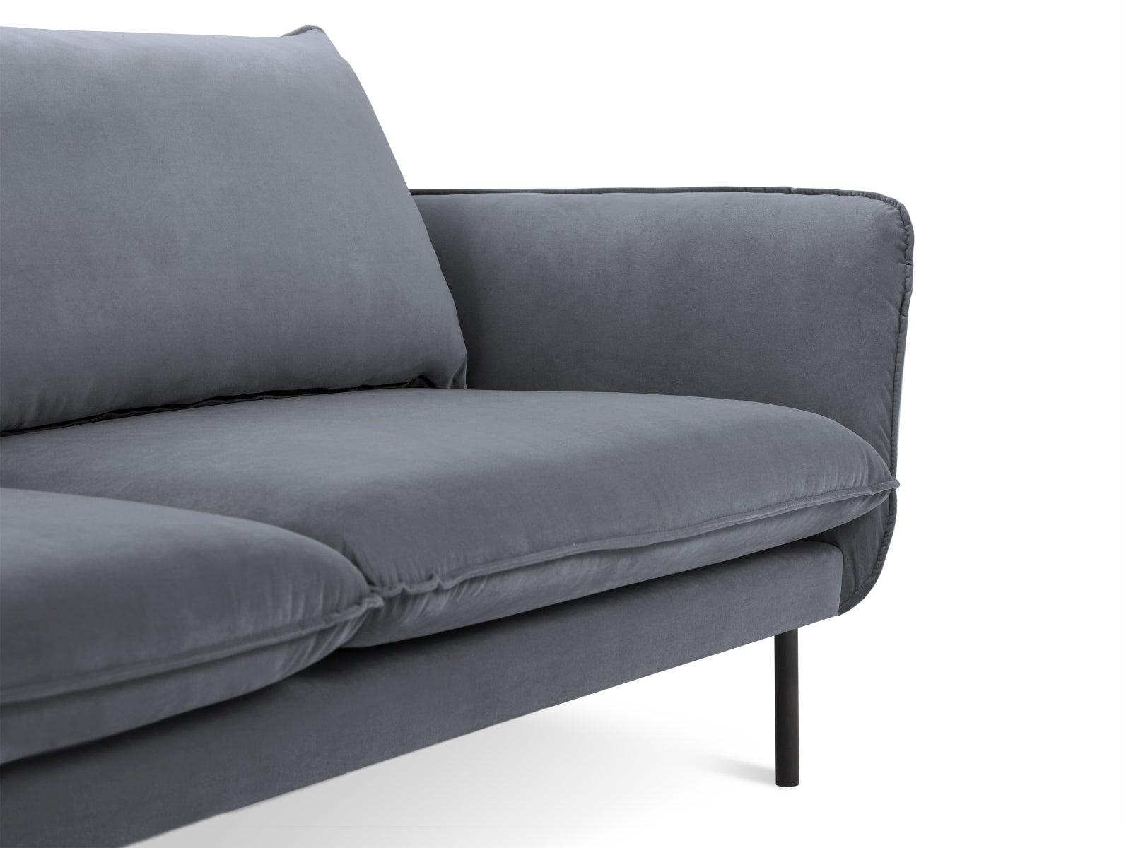Stilvolles Vienna Velour Ecksofa rechts 5 Sitzer 170cm von Cosmopolitan Design. Luxuriöses Velour, großzügige Sitzfläche und vielseitige Farboptionen für Ihr Wohnzimmer.