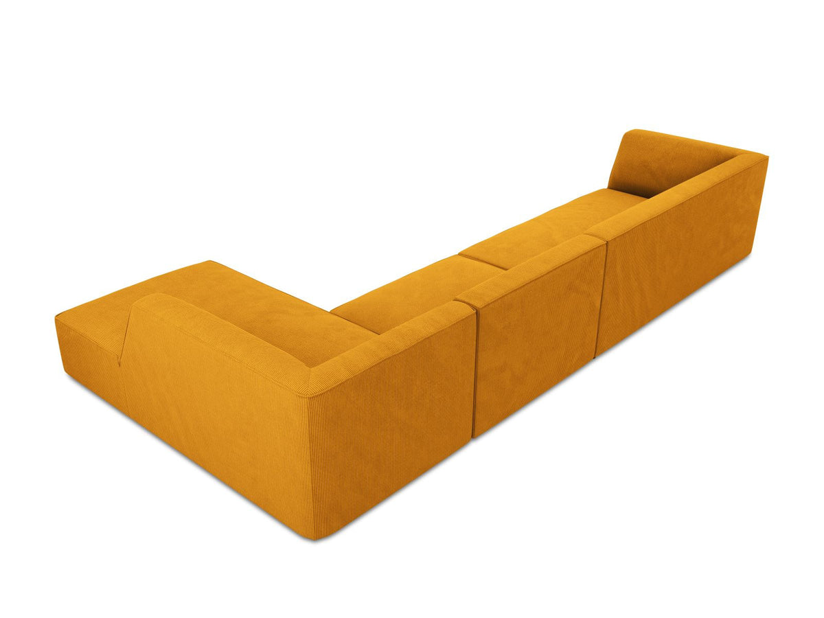 Modulares Ecksofa Siena in Light Beige-Scala mit Cordstoff-Bezug, schwarzen Kunststoffbeinen und Récamiere, 5-Sitzer Ausführung von Cosmopolitan Design.