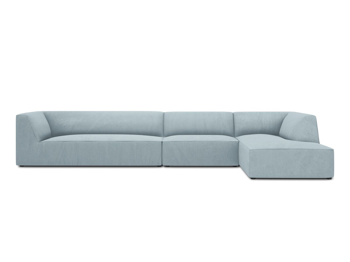 Modulares Ecksofa Siena in Light Beige-Scala mit Cordstoff-Bezug, schwarzen Kunststoffbeinen und Récamiere, 5-Sitzer Ausführung von Cosmopolitan Design.