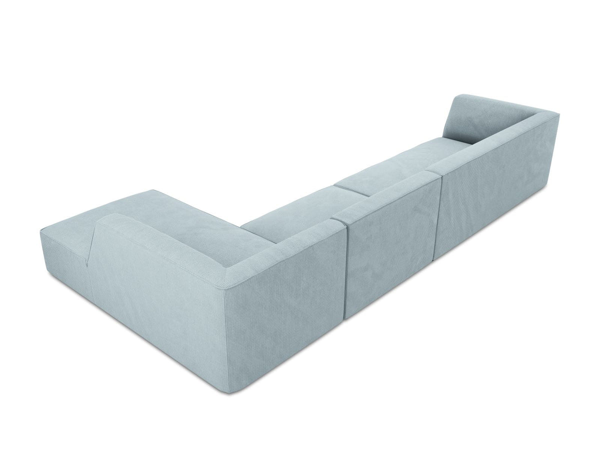 Modulares Ecksofa Siena in Light Beige-Scala mit Cordstoff-Bezug, schwarzen Kunststoffbeinen und Récamiere, 5-Sitzer Ausführung von Cosmopolitan Design.