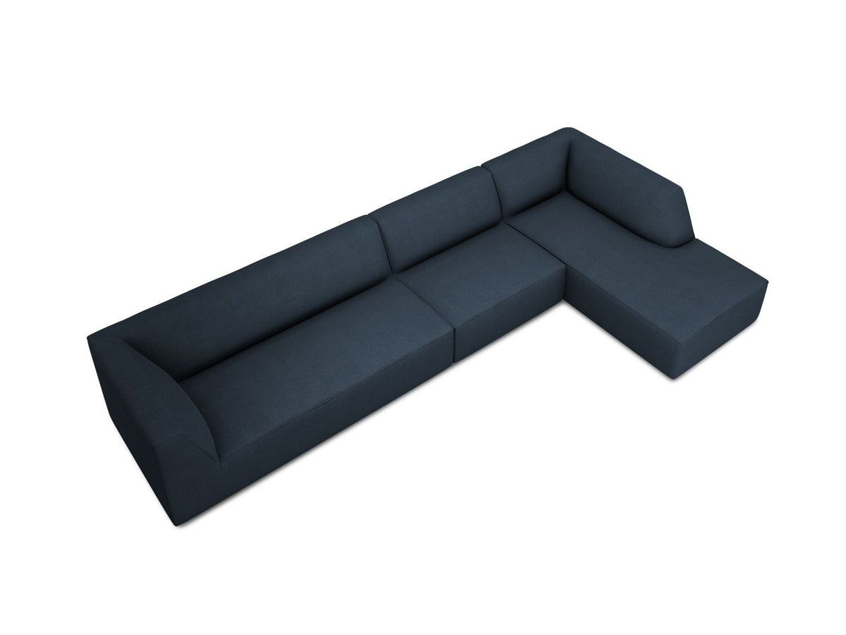 Modulares Ecksofa Siena in Light Beige-Scala mit Cordstoff-Bezug, schwarzen Kunststoffbeinen und Récamiere, 5-Sitzer Ausführung von Cosmopolitan Design.