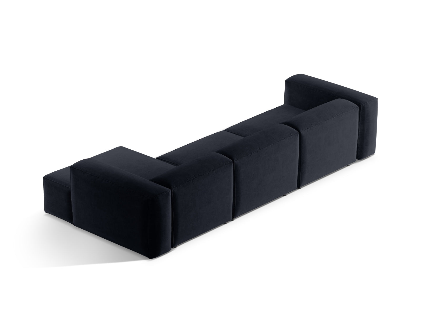 Entdecken Sie das elegante Bergamo Modular Ecksofa rechts 4 Sitzer von Cosmopolitan Design – perfekt für Ihr modernes Wohnzimmer und gemütliche Abende!