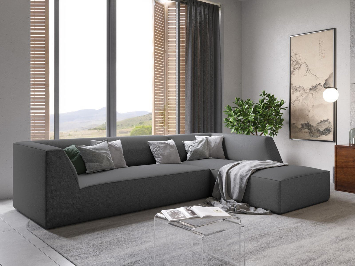 Modulares Ecksofa Siena in Light Grey-Ottawa mit Récamiere, Massivholzrahmen und schwarzen Kunststoffbeinen, 4-Sitzer, Breite 273 cm.