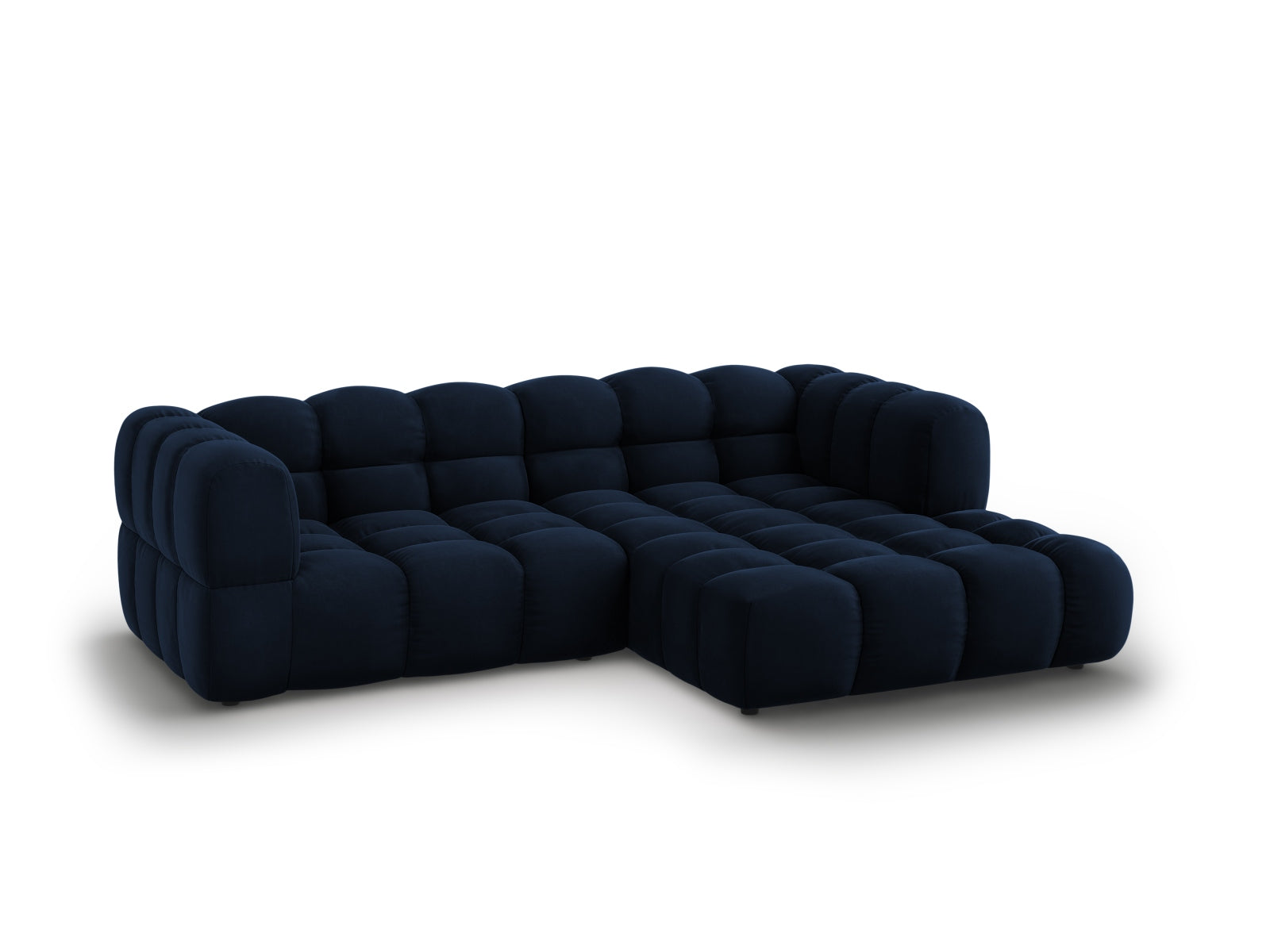 Elegantes Sky Velour Ecksofa in Royal Blue, 3-Sitzer, modulare Form, ideal für stilvolle Wohnräume, präsentiert von Cosmopolitan Design.