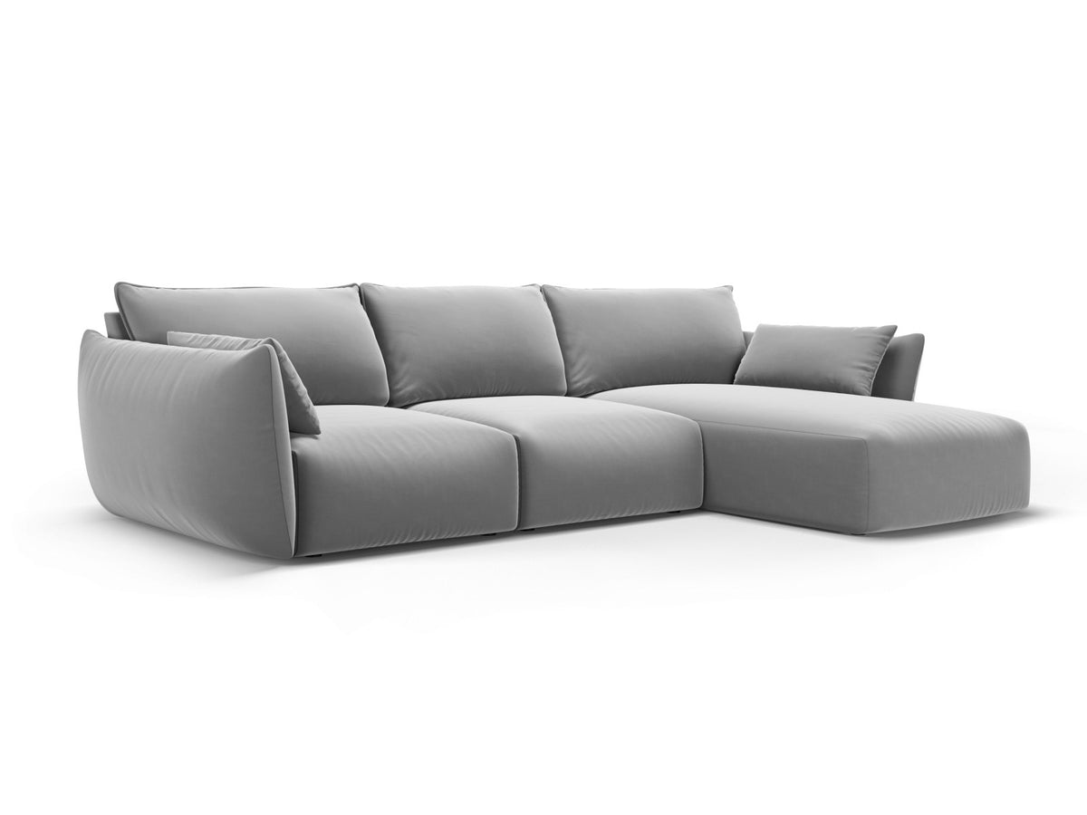 Ecksofa rechts Matera mit Récamière, Stoffbezug und schwarzen Beinen im Wohnzimmer