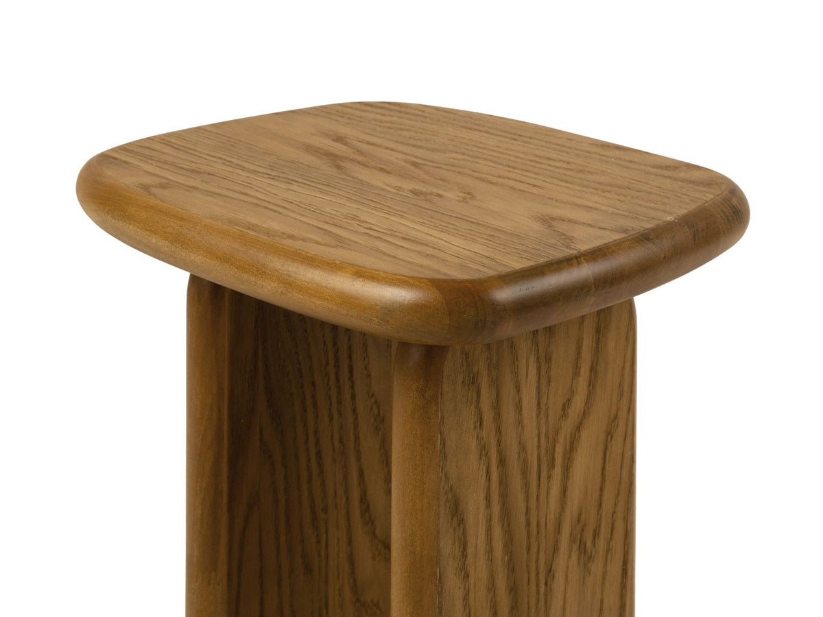 Sora Couchtisch aus Hartholz mit Eichenfurnier in Black Oak-Wood, mit Holzbeinen, kompakte Masse 37x32x50cm, moderner urbaner Stil.