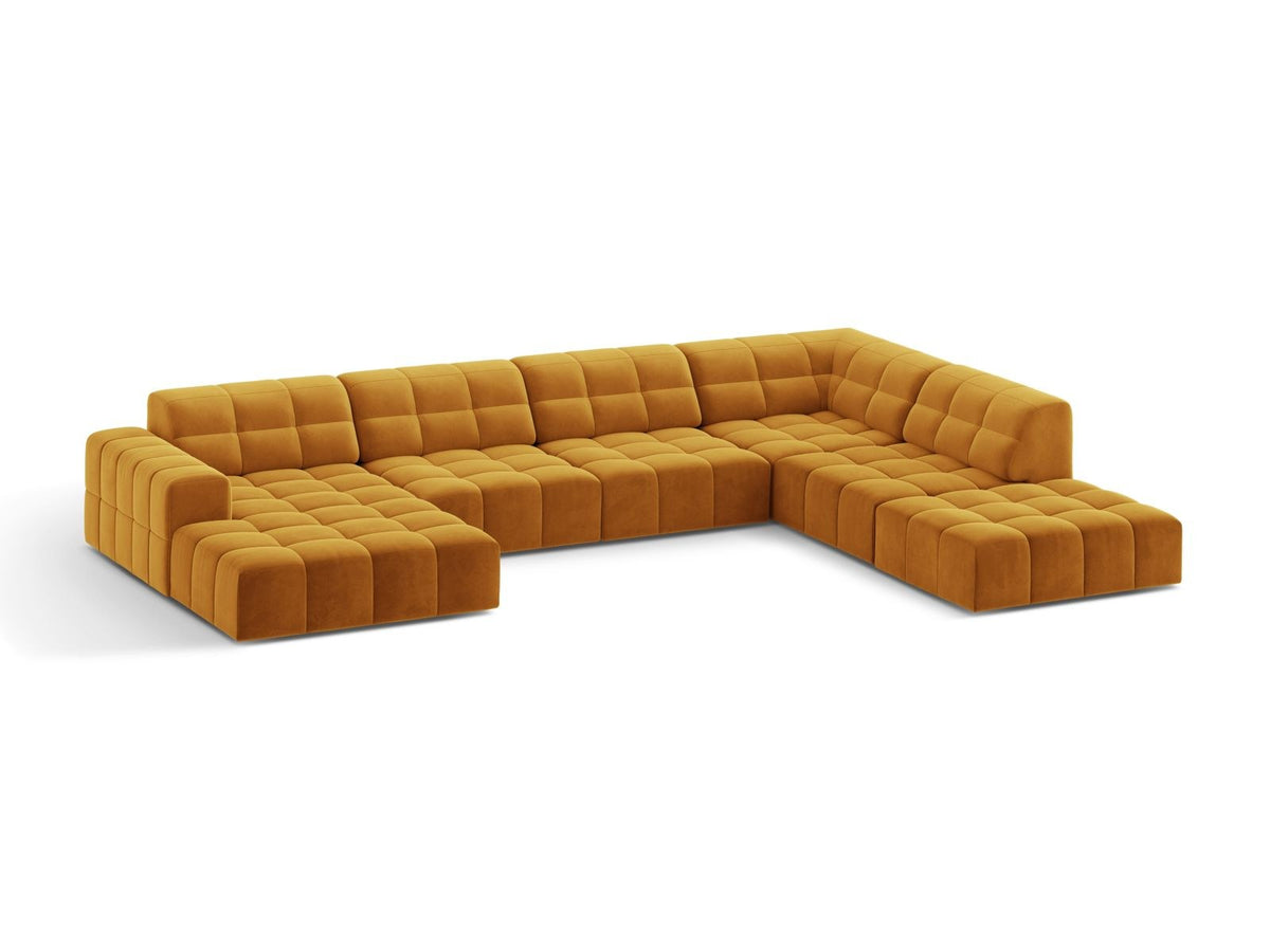 Ecksofa rechts von Cosmopolitan Design in Samtvelours Light Beige, Panoramaform mit Récamiere und schwarzen Kunststoffbeinen.