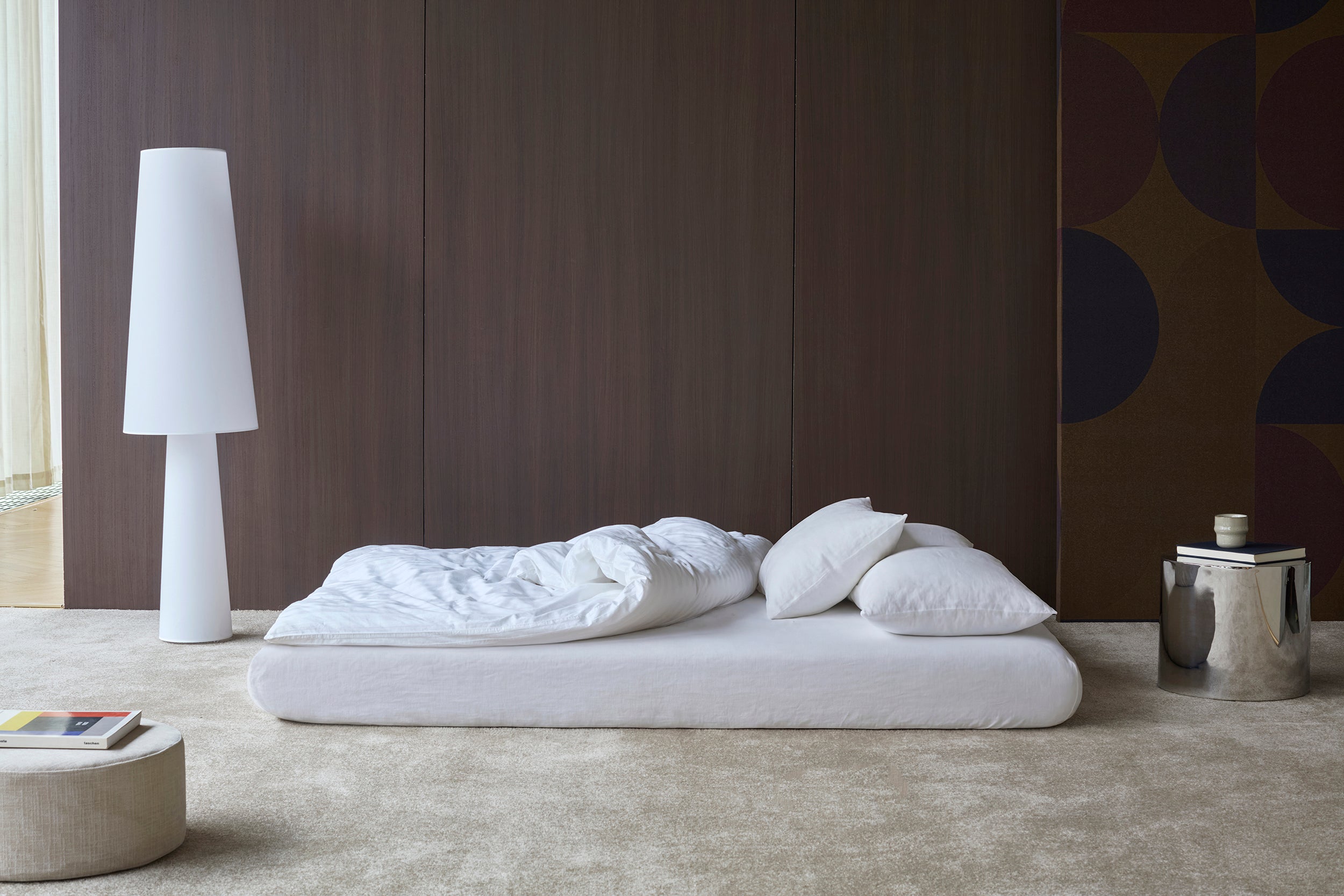 Circlus Tagesbett in 410 Esina Almond präsentiert im Onlineshop von KAQTU Design AG. Bettsofa ist von Innovation Living