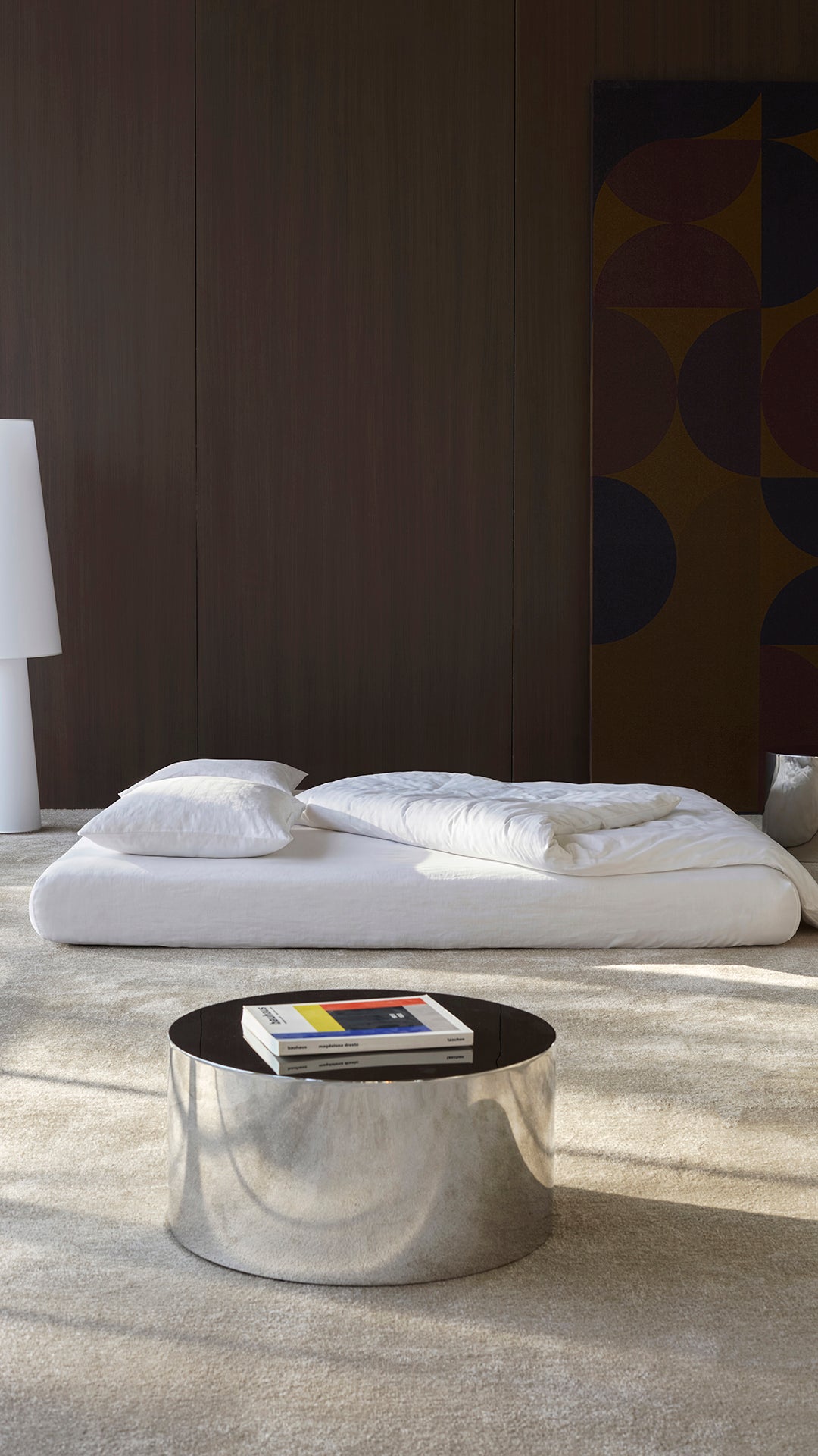 Circlus Tagesbett Mit Rückenpolstern in 410 Esina Almond präsentiert im Onlineshop von KAQTU Design AG. Bettsofa ist von Innovation Living