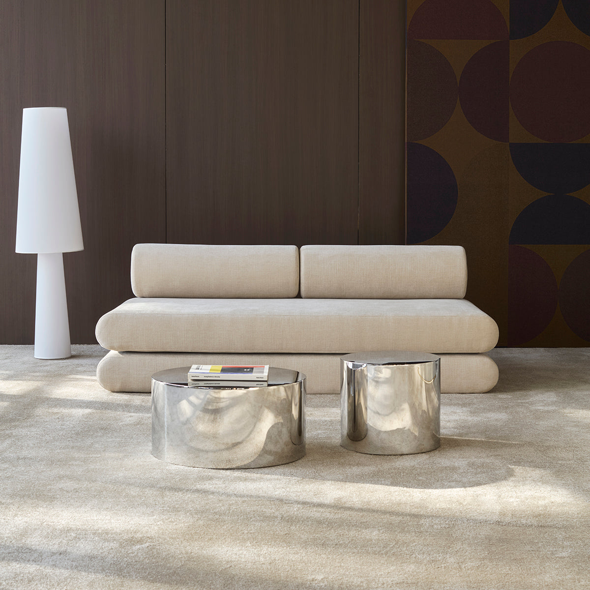 Circlus Tagesbett Mit Rückenpolstern in 410 Esina Almond präsentiert im Onlineshop von KAQTU Design AG. Bettsofa ist von Innovation Living