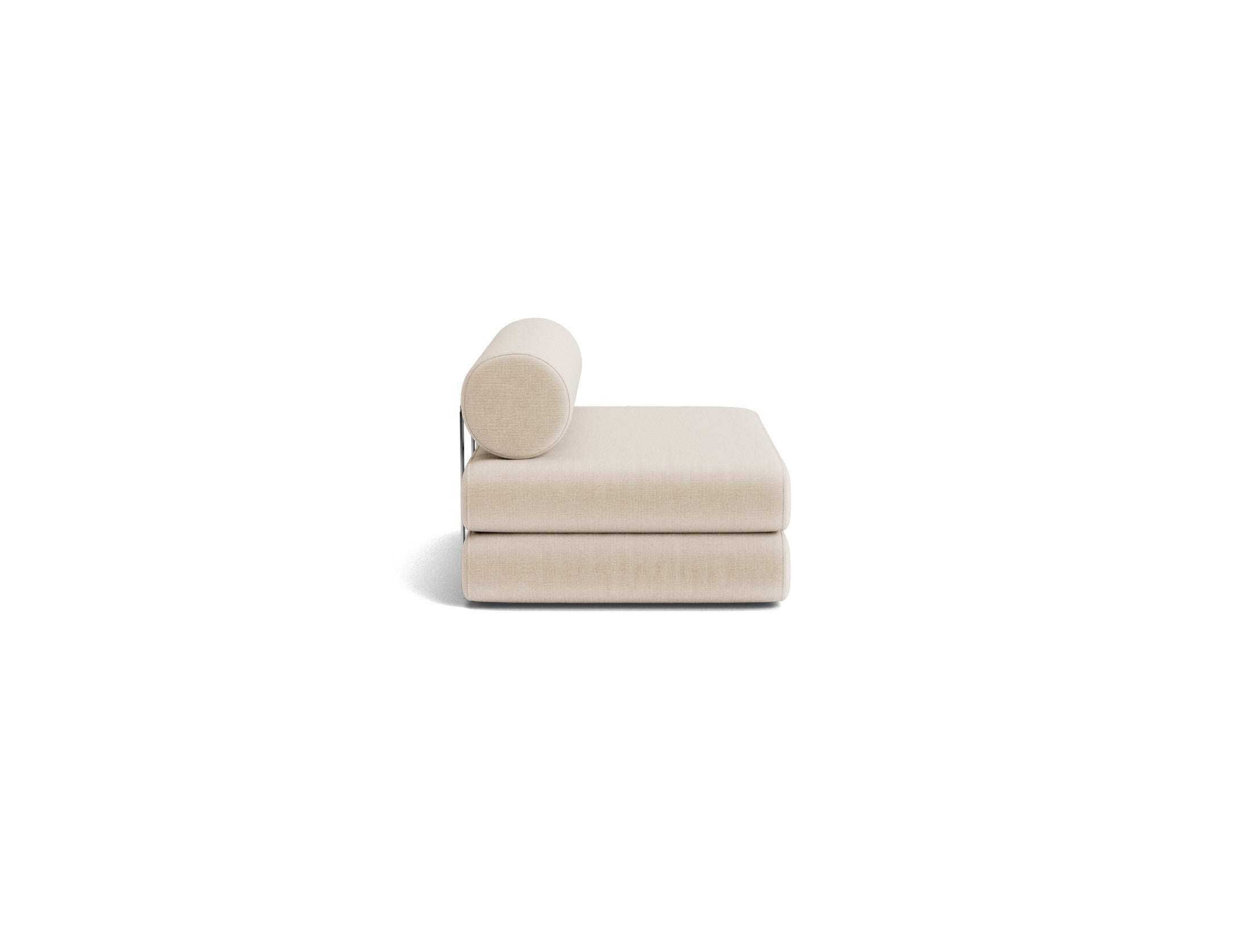 Circlus Tagesbett Mit Rückenpolstern in 410 Esina Almond präsentiert im Onlineshop von KAQTU Design AG. Bettsofa ist von Innovation Living