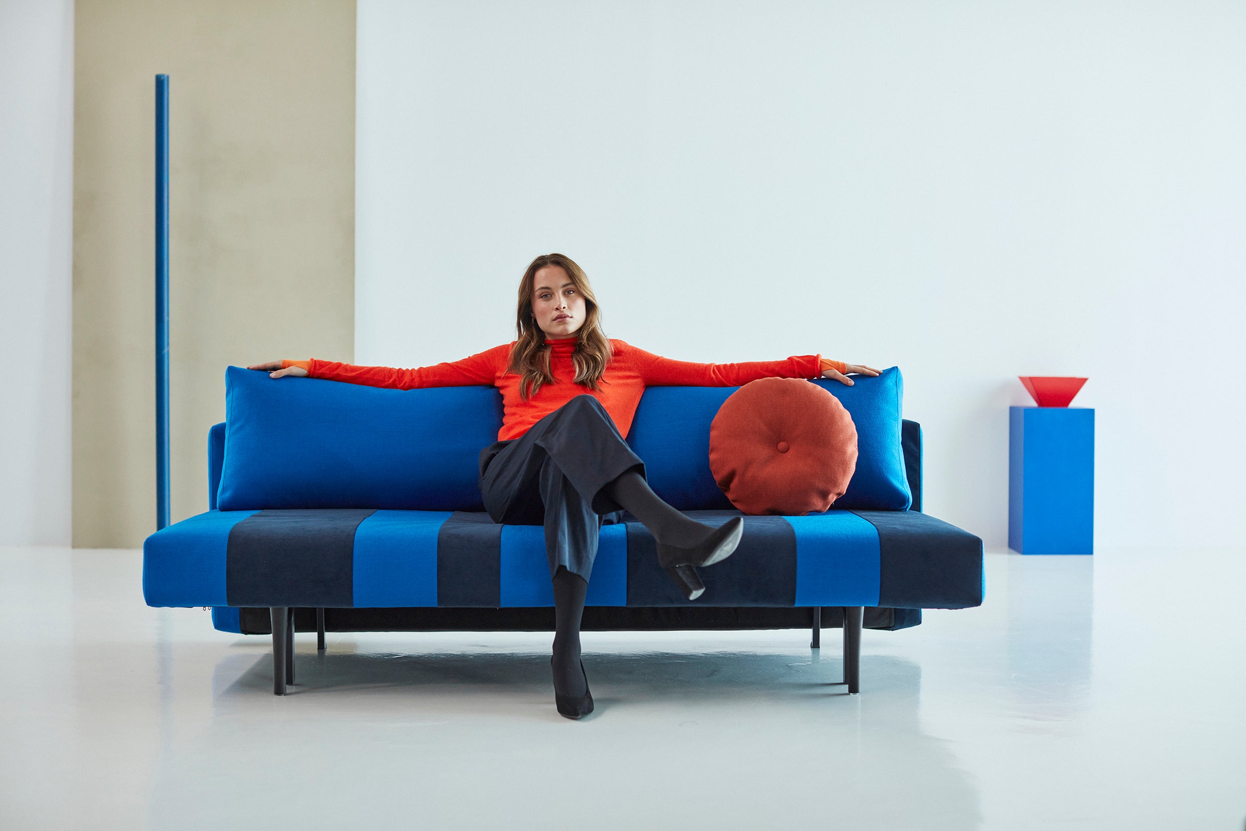 Conlix Patchwork Bettsofa in Blau präsentiert im Onlineshop von KAQTU Design AG. Bettsofa ist von Innovation Living