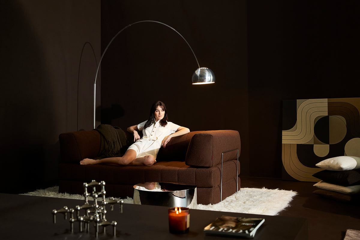 CozyPad Schlafsofa mit Armlehnen in 359 Taura Cappuccino präsentiert im Onlineshop von KAQTU Design AG. Bettsofa ist von Innovation Living