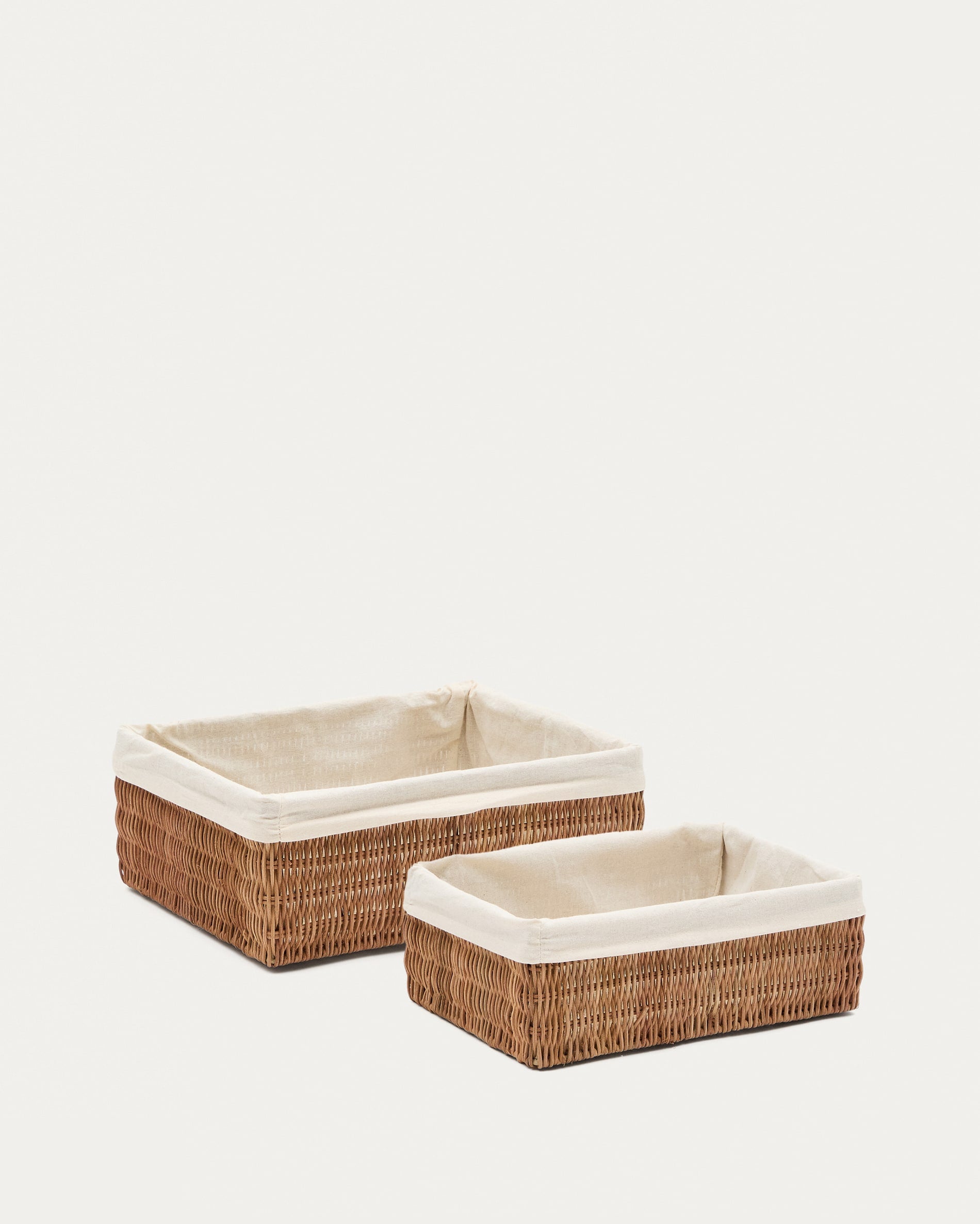 Set Indali aus 2 Körben aus Rattan 32 x 25 cm / 28 x 20 cm in Braun präsentiert im Onlineshop von KAQTU Design AG. Aufbewahrungskorb ist von Kave Home