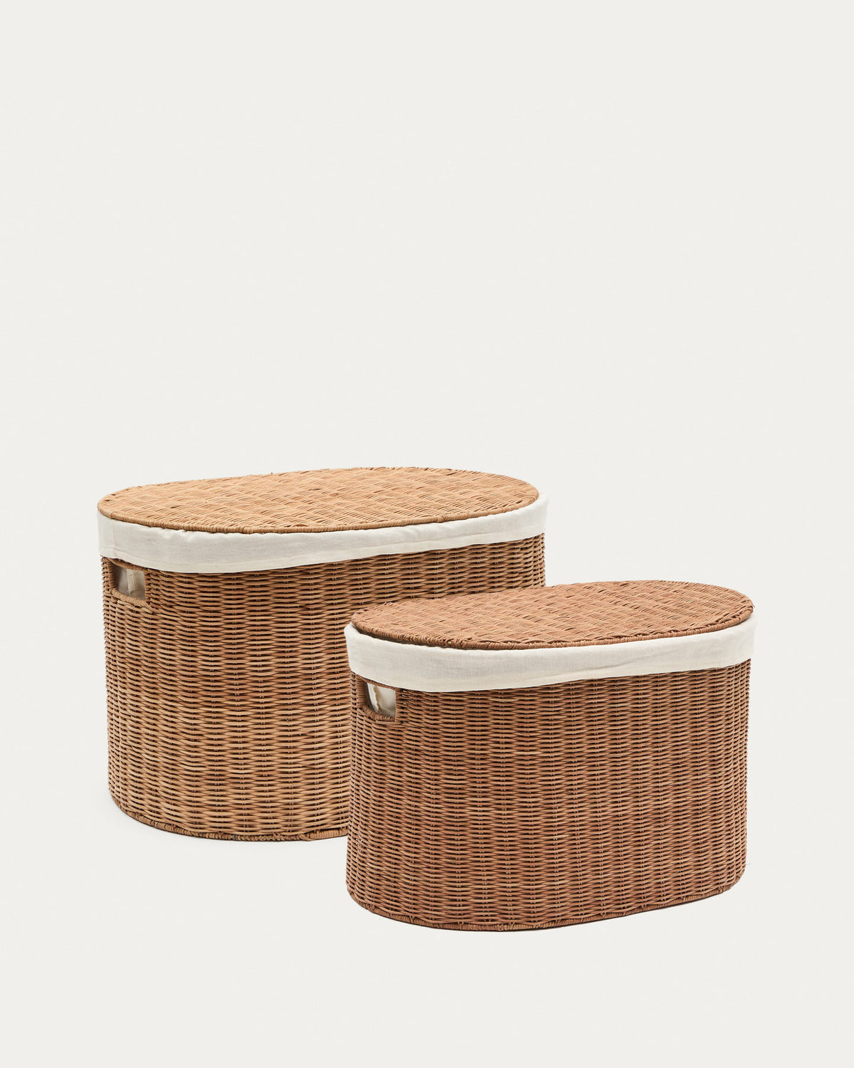 Set Indali aus 2 Körben aus Rattan Ø 50 cm / Ø 55 cm in Braun präsentiert im Onlineshop von KAQTU Design AG. Aufbewährungskörbe ist von Kave Home
