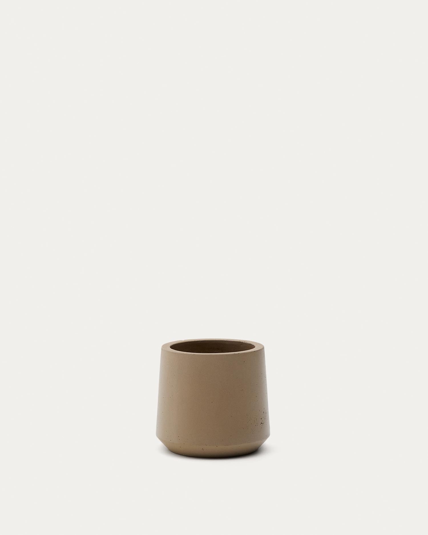 Blumentopf Calun aus Zement in Beige Ø 32 cm in Beige präsentiert im Onlineshop von KAQTU Design AG. Blumentopf ist von Kave Home