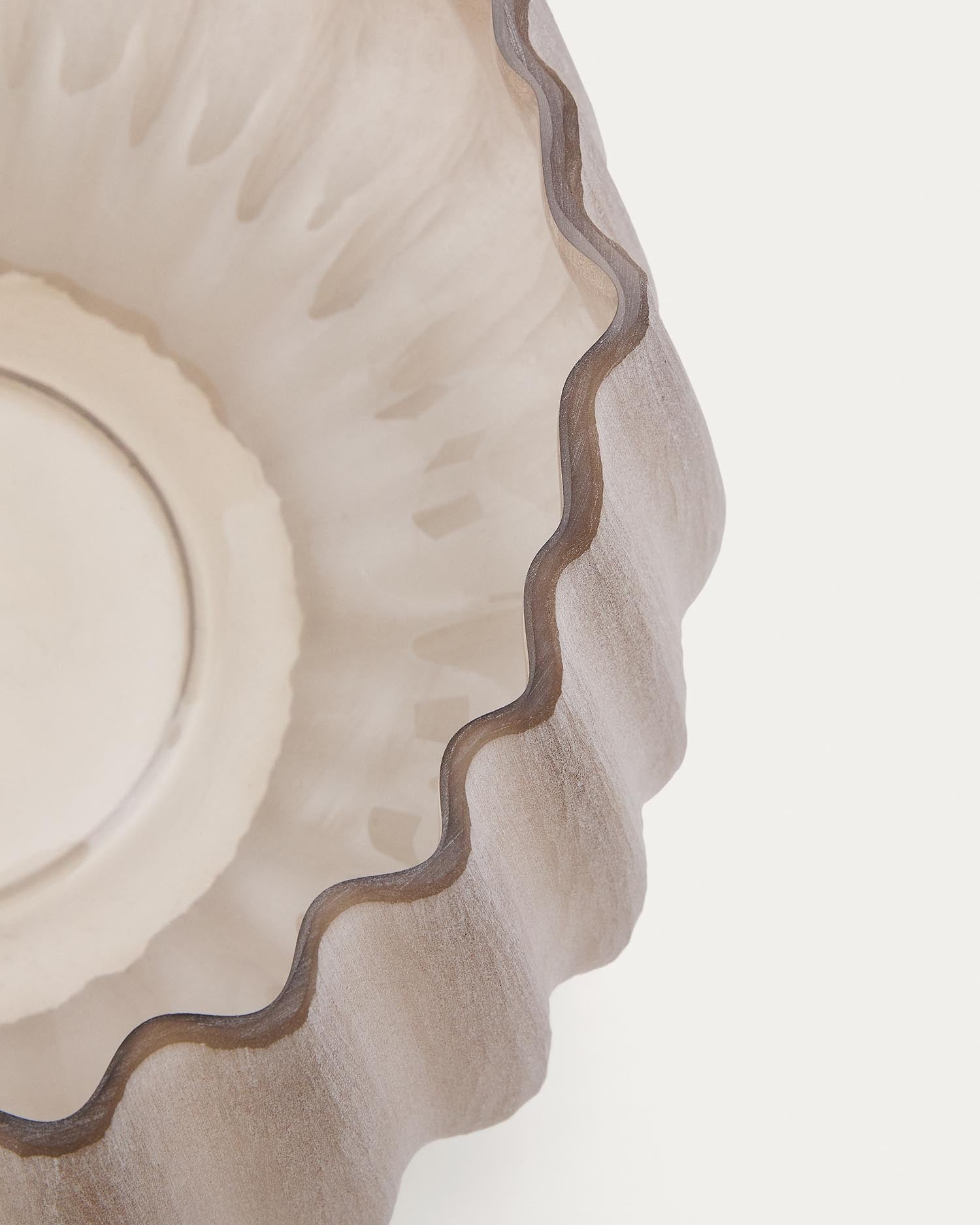Vase Lumia aus beigem Glas 16 cm in Beige präsentiert im Onlineshop von KAQTU Design AG. Vase ist von Kave Home