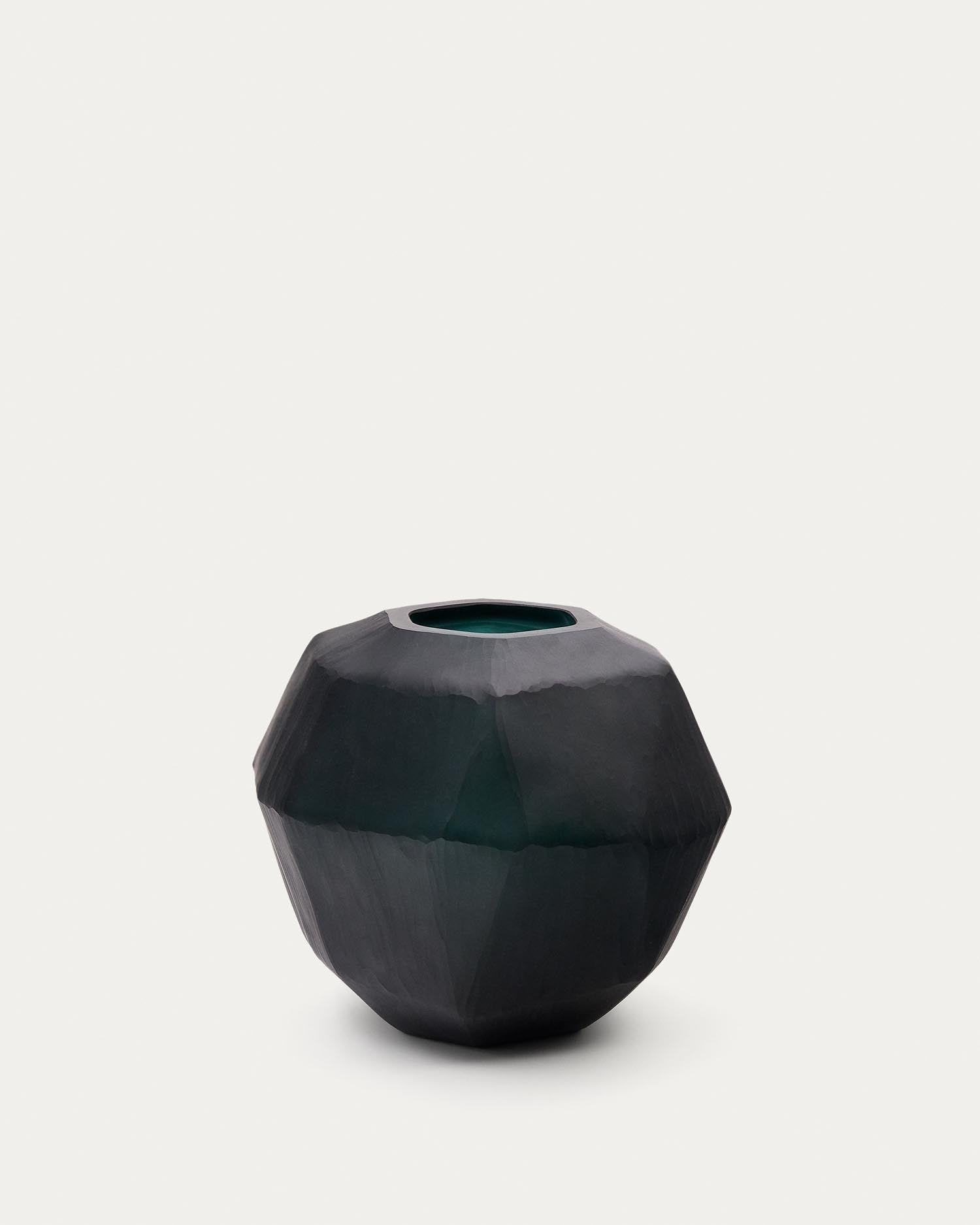 Vase Geonix aus grünem Glas 22 cm in Grün präsentiert im Onlineshop von KAQTU Design AG. Vase ist von Kave Home