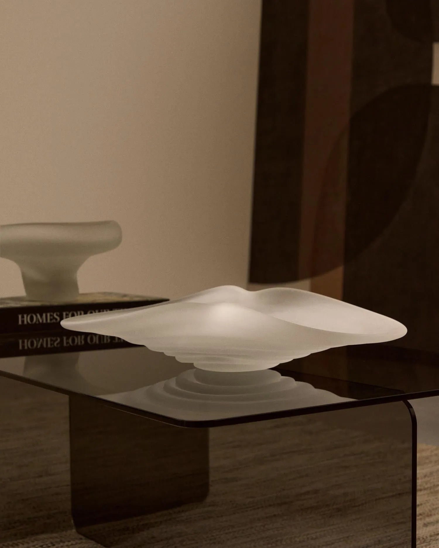 Tafelaufsatz Ondaro aus Milchglas 11 cm in Klar präsentiert im Onlineshop von KAQTU Design AG. Schale ist von Kave Home