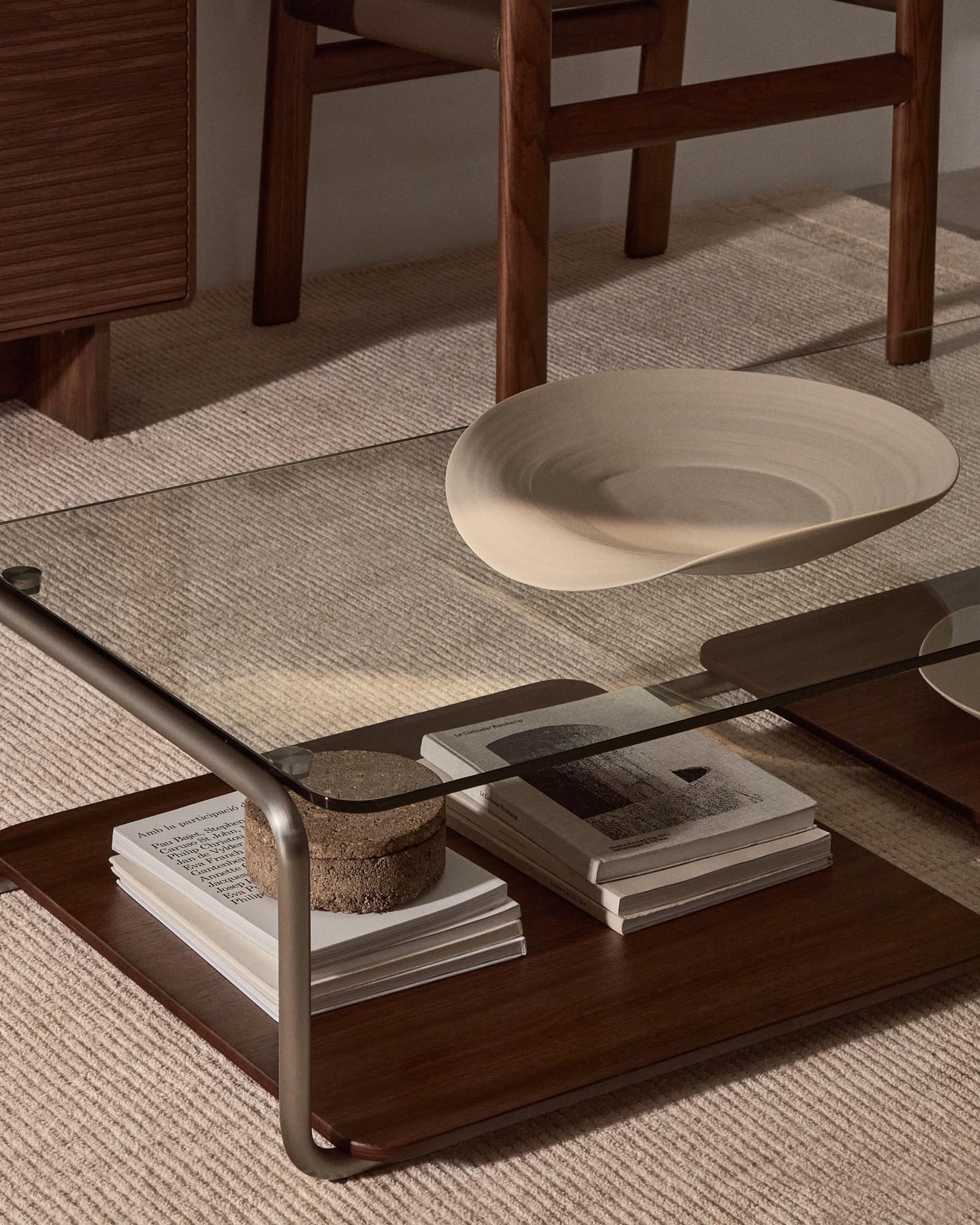 Dekoschale Ebenor aus beigefarbener Keramik Ø 53 cm in Beige präsentiert im Onlineshop von KAQTU Design AG. Schale ist von Kave Home