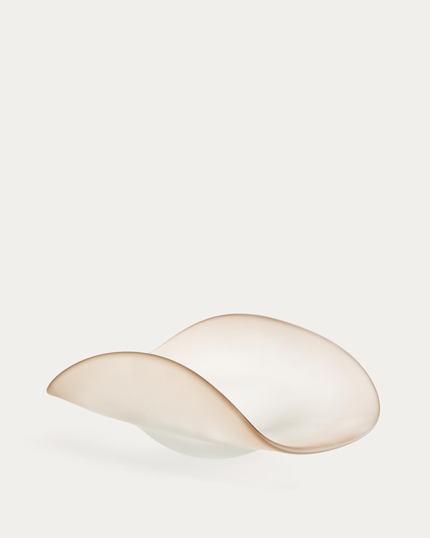 Dekoschale Vionze aus beigefarbenem Glas 41 x 25 cm in Beige präsentiert im Onlineshop von KAQTU Design AG. Vase ist von Kave Home