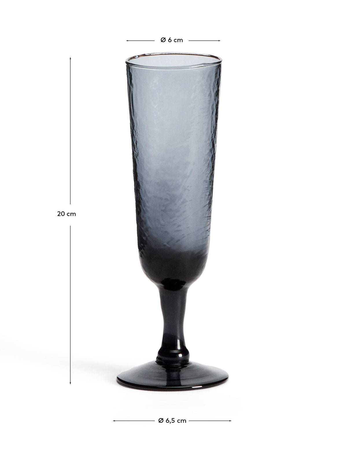 Weinglas Sileia aus blauem Recyclingglas in Blau präsentiert im Onlineshop von KAQTU Design AG. Wein- & Sektglas ist von Kave Home