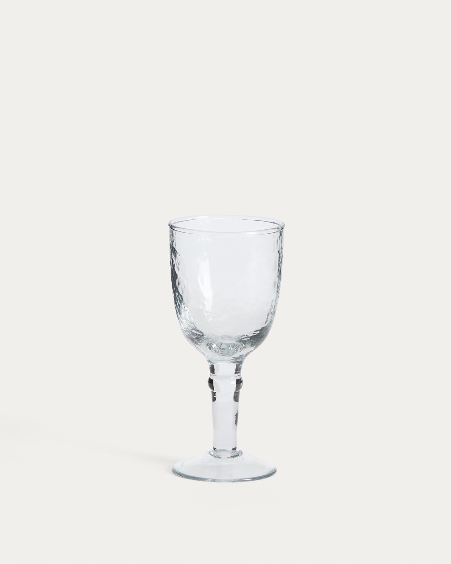 Weinglas Vinea aus transparentem Recyclingglas in Transparent präsentiert im Onlineshop von KAQTU Design AG. Wein- & Sektglas ist von Kave Home