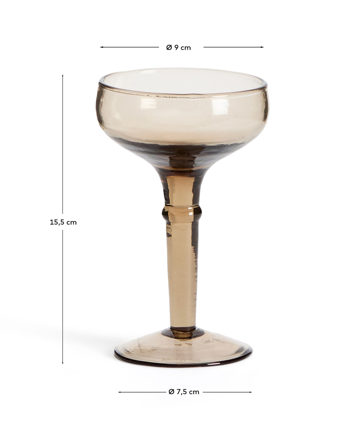 Weinglas Vinea aus braunem Recyclingglas in Braun präsentiert im Onlineshop von KAQTU Design AG. Wein- & Sektglas ist von Kave Home