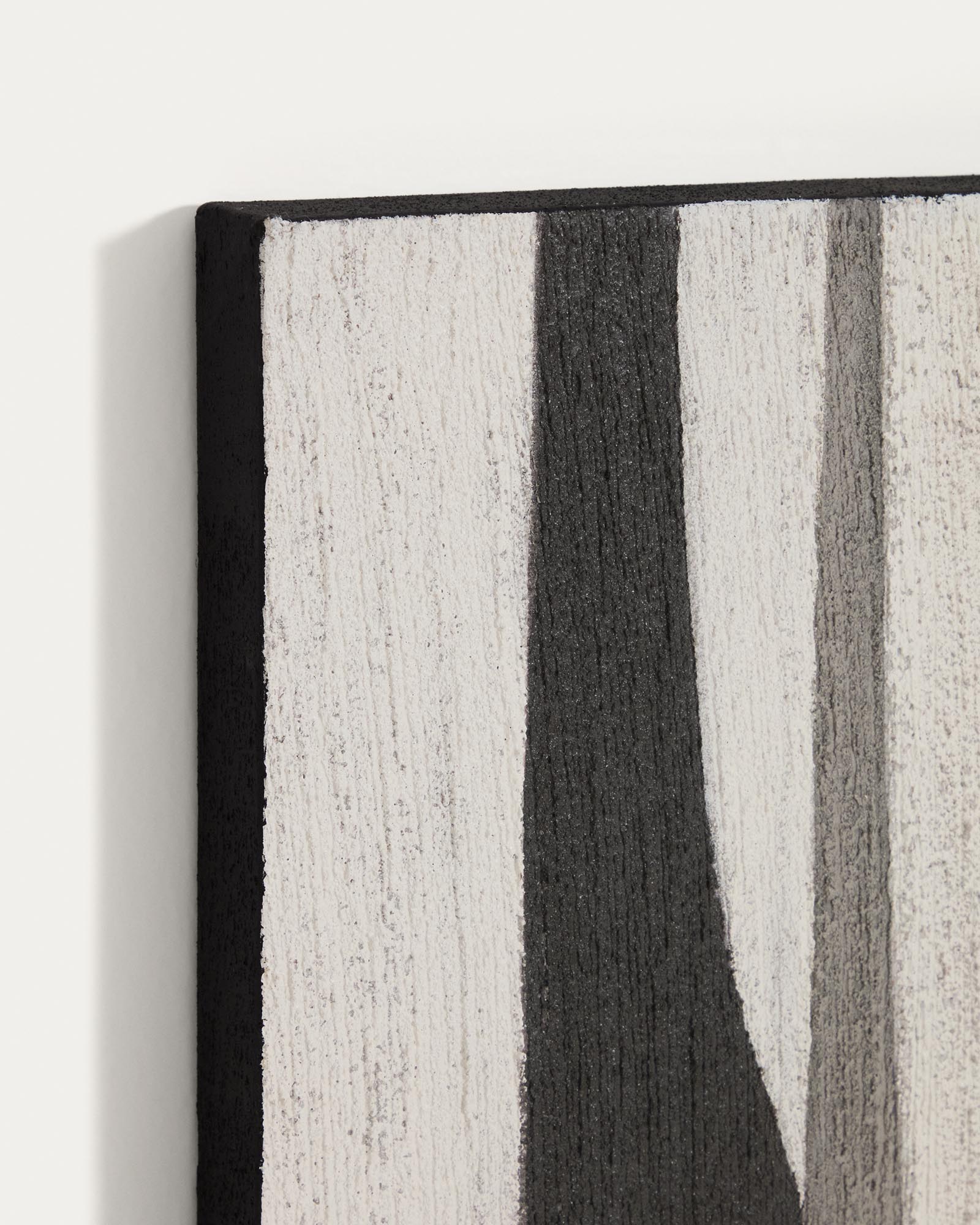 Elegantes abstraktes Kunstwerk in Schwarz und Weiss, 80 x 100 cm, ideal für moderne Wohnräume, erhältlich bei KAQTU Design AG.