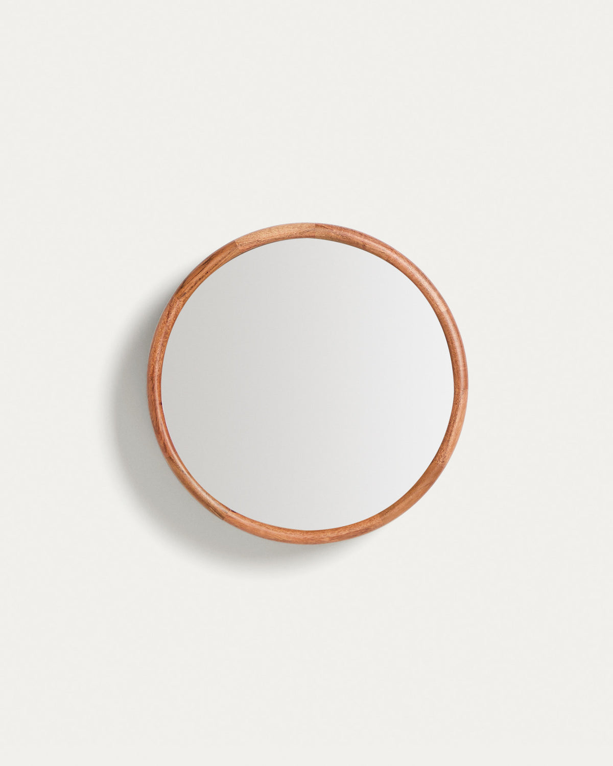 Spiegel aus Akazienholz, Ø 30,5 cm in Braun präsentiert im Onlineshop von KAQTU Design AG. Wandspiegel ist von Kave Home