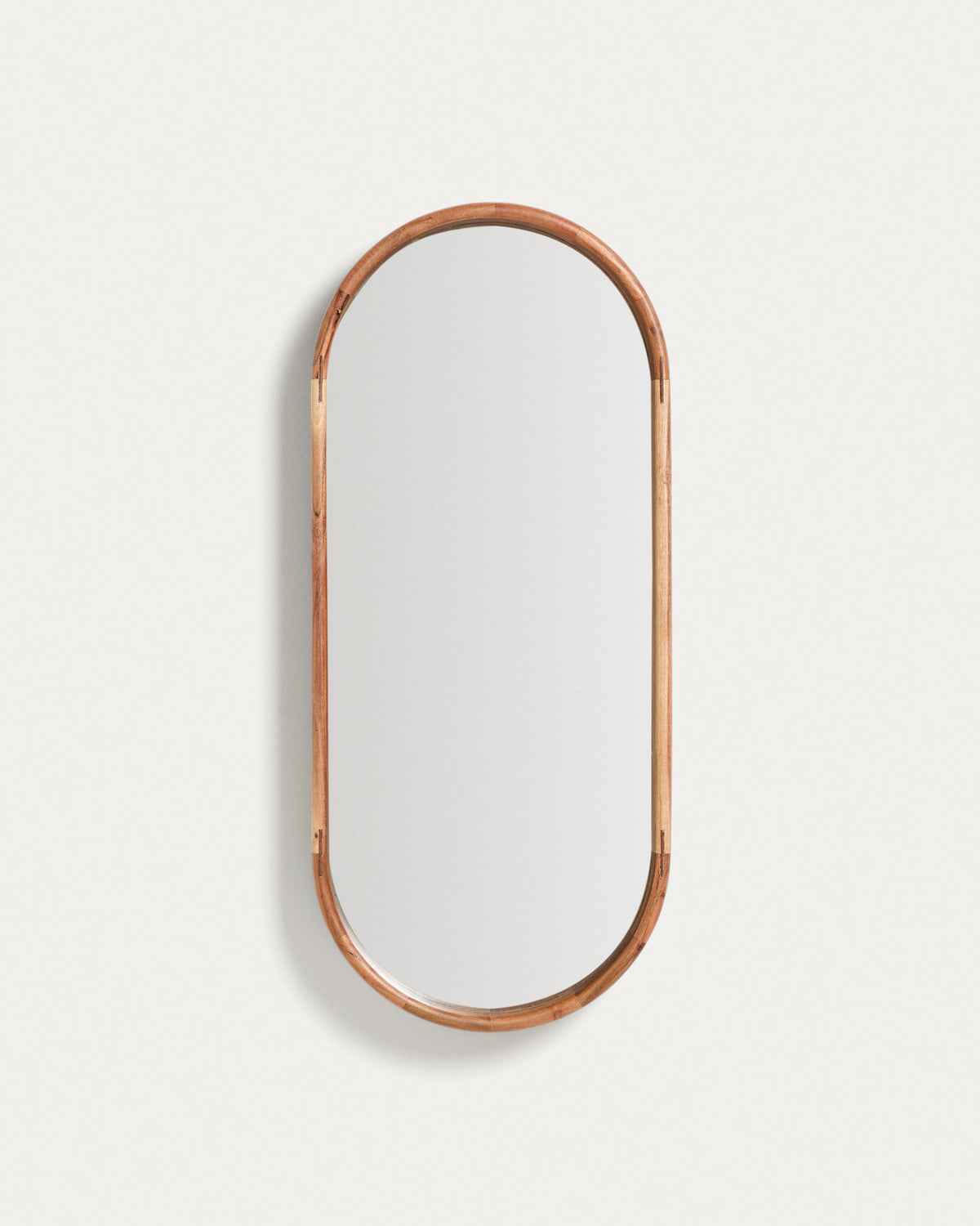Spiegel Berale aus Akazienholz, 76 x 33 cm in Braun präsentiert im Onlineshop von KAQTU Design AG. Wandspiegel ist von Kave Home