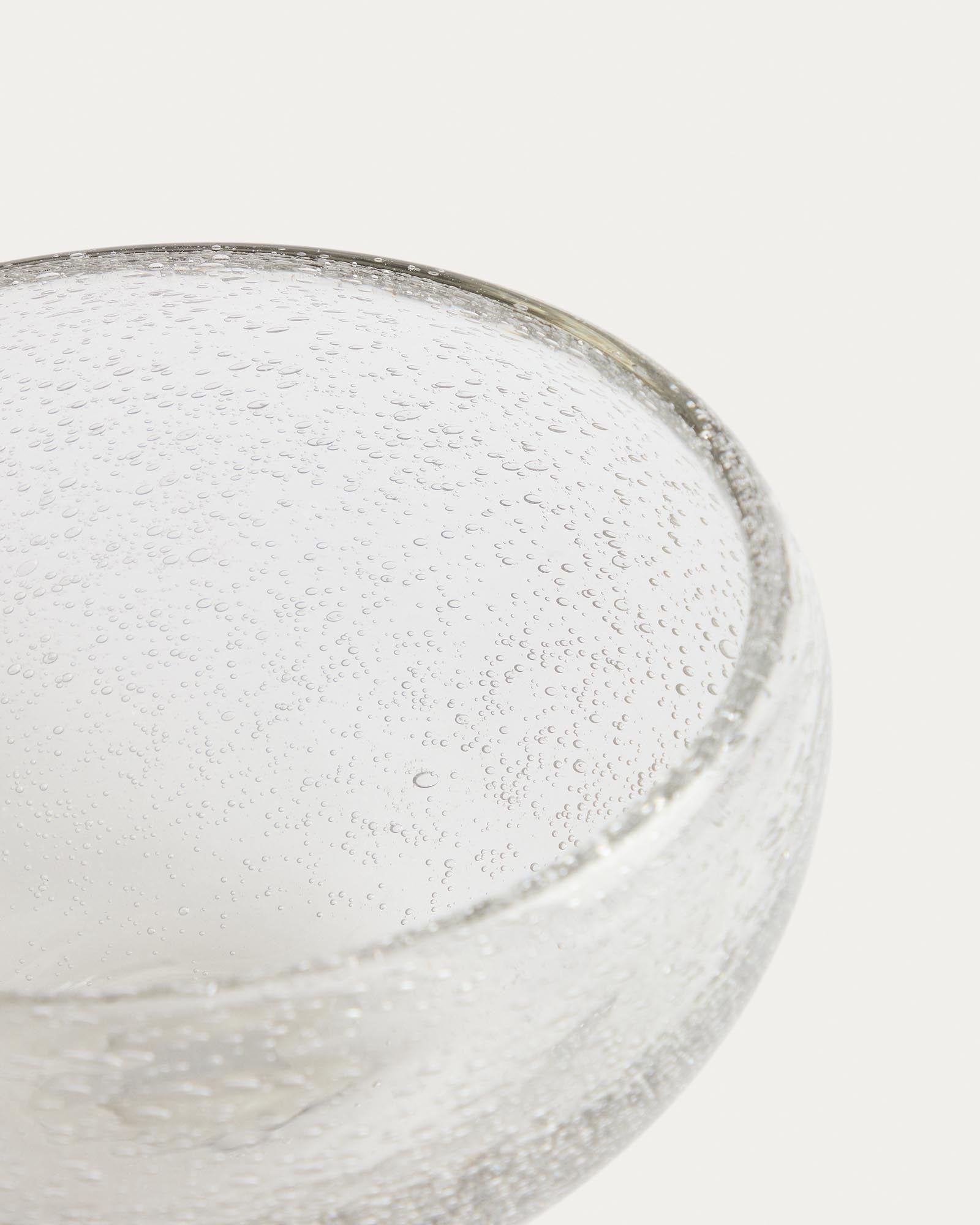 Eleganter Tafelaufsatz Sirau aus klarem Glas mit einem Durchmesser von 29,8 cm, ideal für stilvolle Dekorationen und besondere Anlässe.