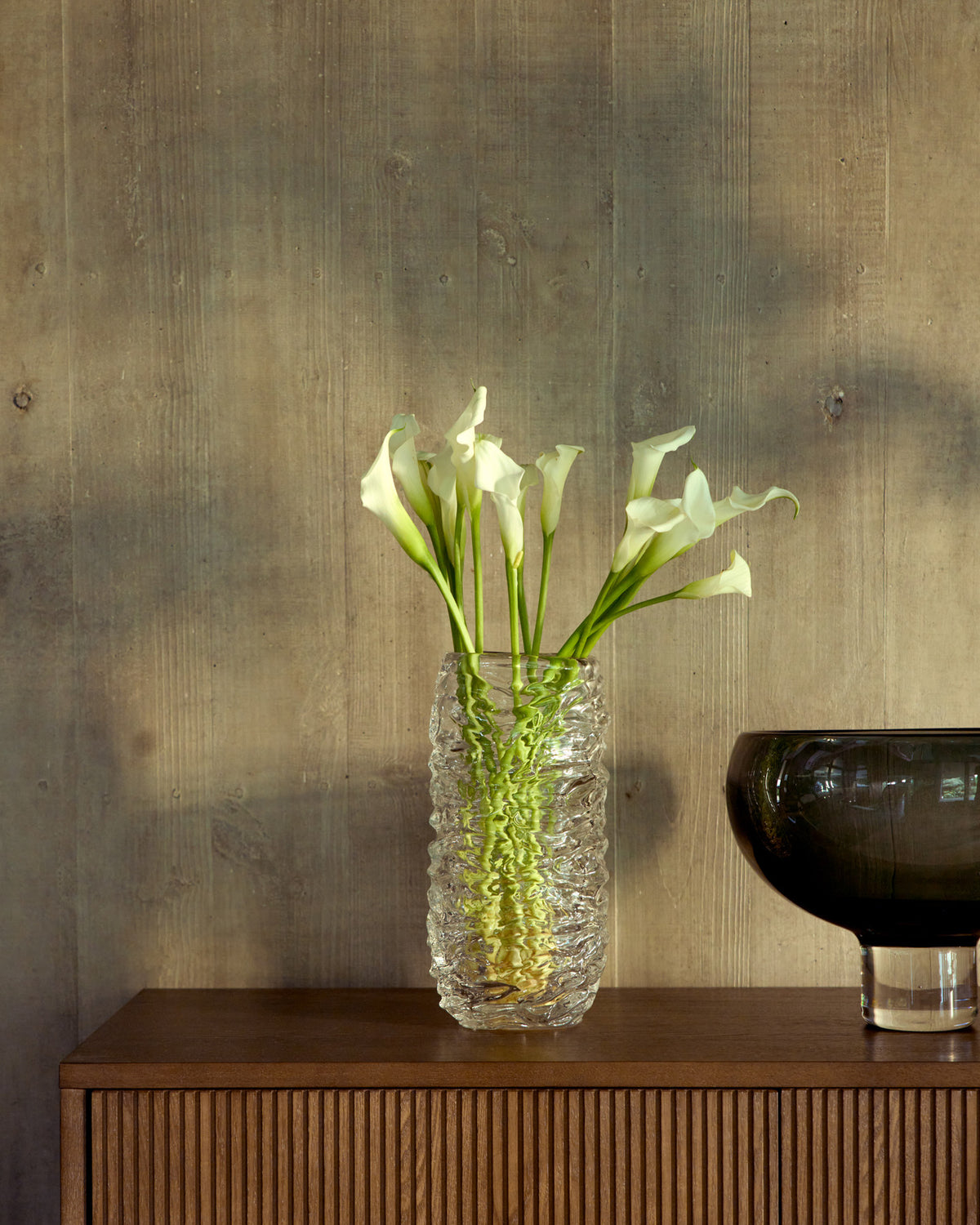 Vase Vorma aus transparentem Glas, 29,5 cm in Transparent präsentiert im Onlineshop von KAQTU Design AG. Vase ist von Kave Home