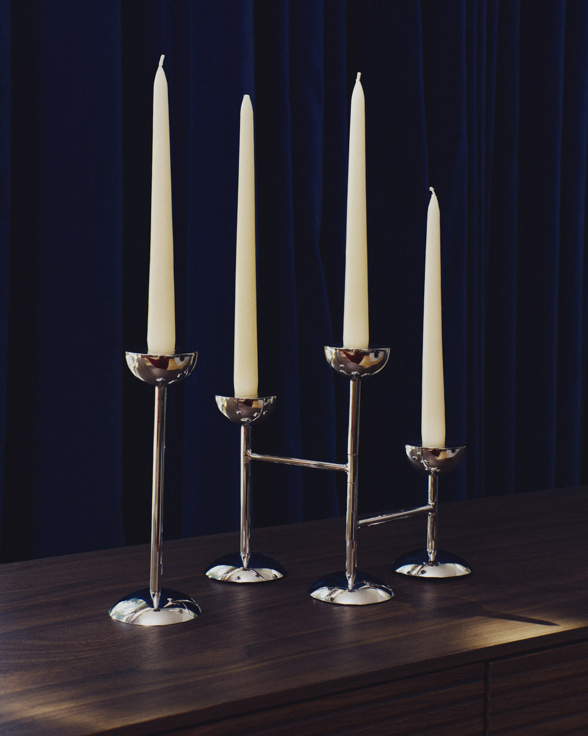Set Talinen mit 4 weissen Kerzen in Weiss präsentiert im Onlineshop von KAQTU Design AG. Kerzen ist von Kave Home