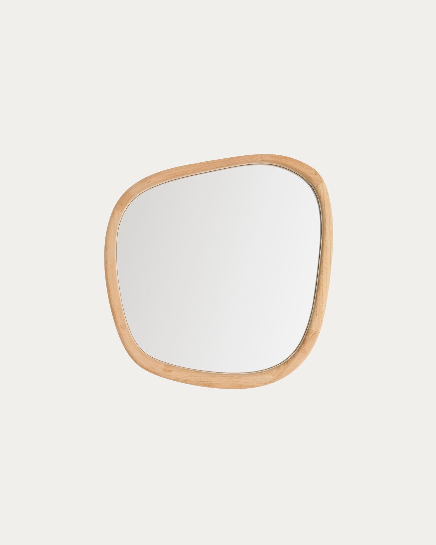 Spiegel Alura aus Teakholz 45,5 x 47 cm FSC 100 % in Braun präsentiert im Onlineshop von KAQTU Design AG. Spiegel ist von Kave Home