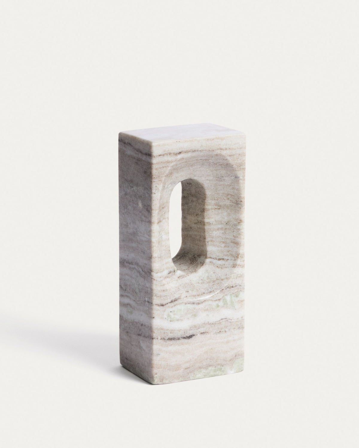 Beige Marmorskulptur Tesh von Kave Home, kompakte Form, natürliche Maserung, handgefertigt, Masse 10x26x8 cm, dekoratives Objekt.