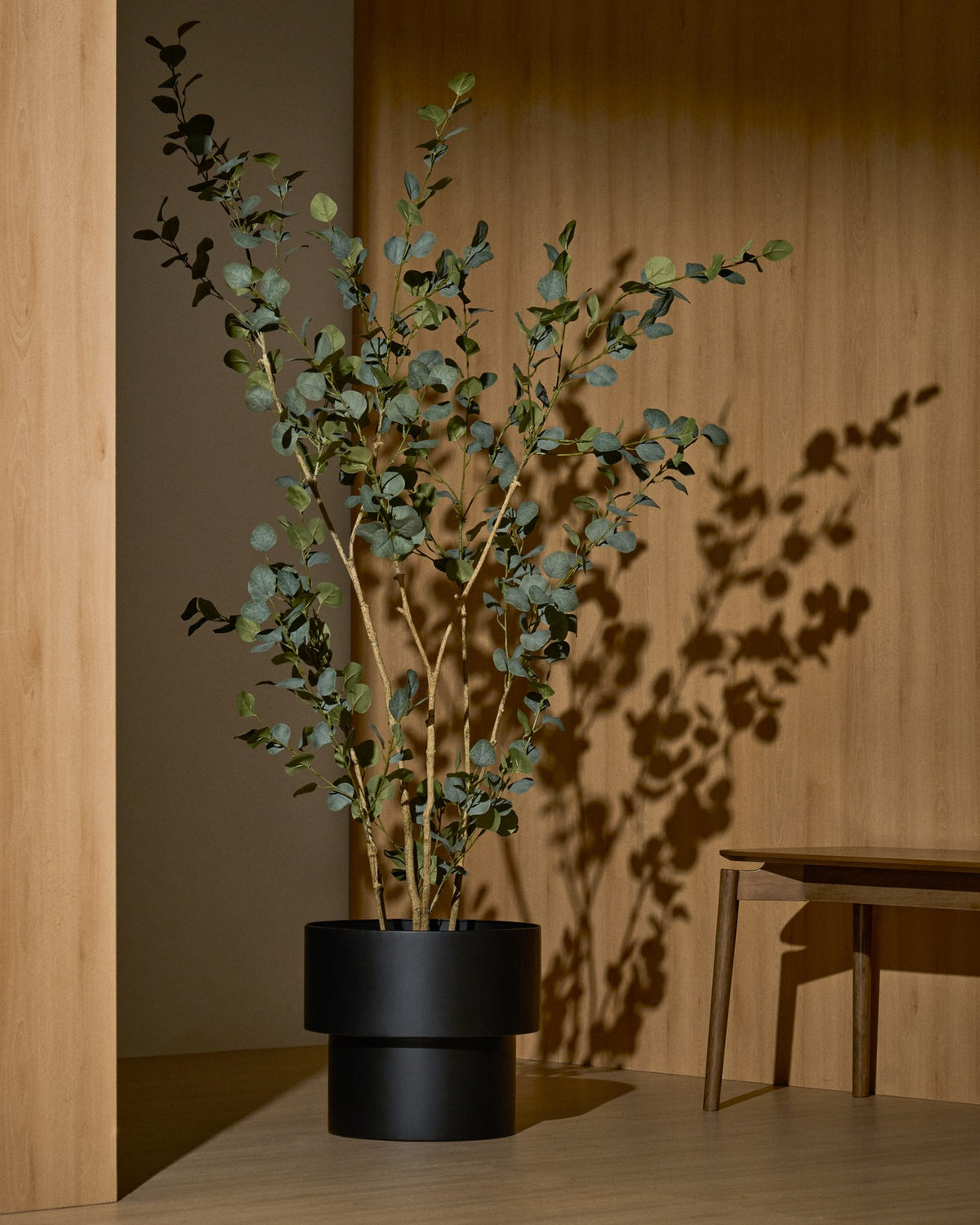 Runder Blumentopf Mash aus taupefarbenem Eisen mit zylindrischer Form, pulverbeschichtet, Durchmesser 40 cm, Höhe 36 cm, von Kave Home.