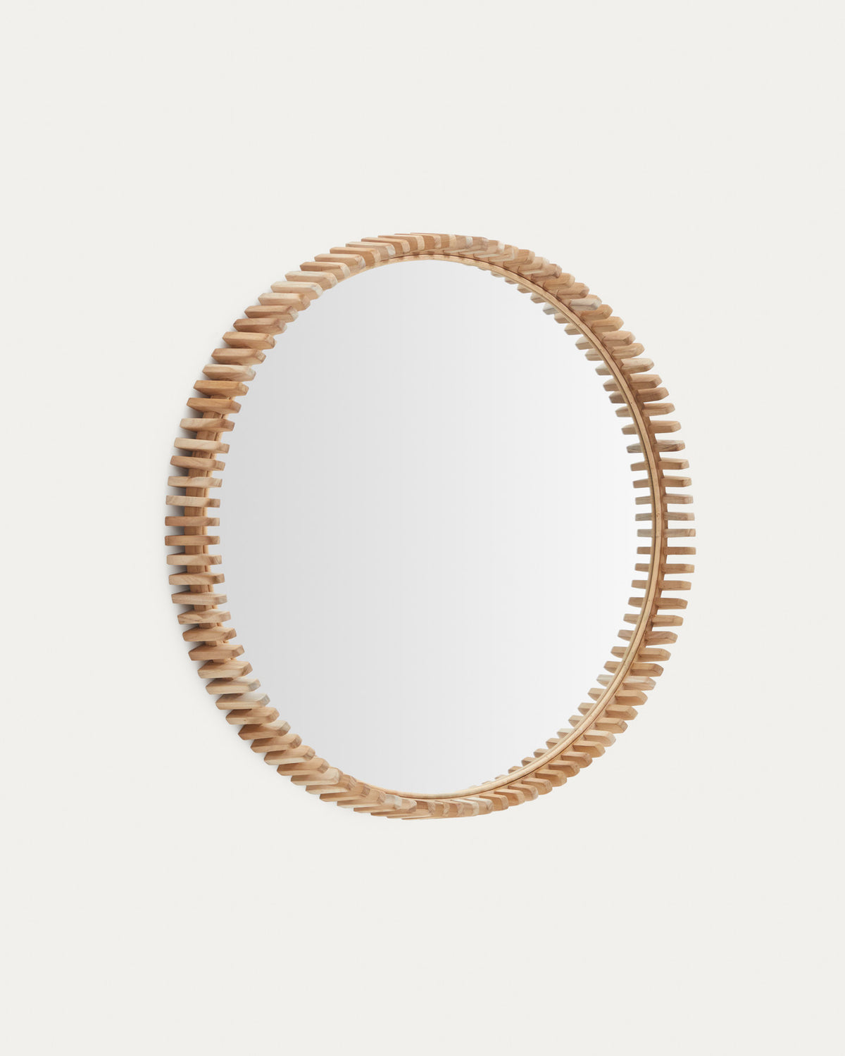 Polke Spiegel aus Teakholz Ø 80 cm in Natur präsentiert im Onlineshop von KAQTU Design AG. Wandspiegel ist von Kave Home