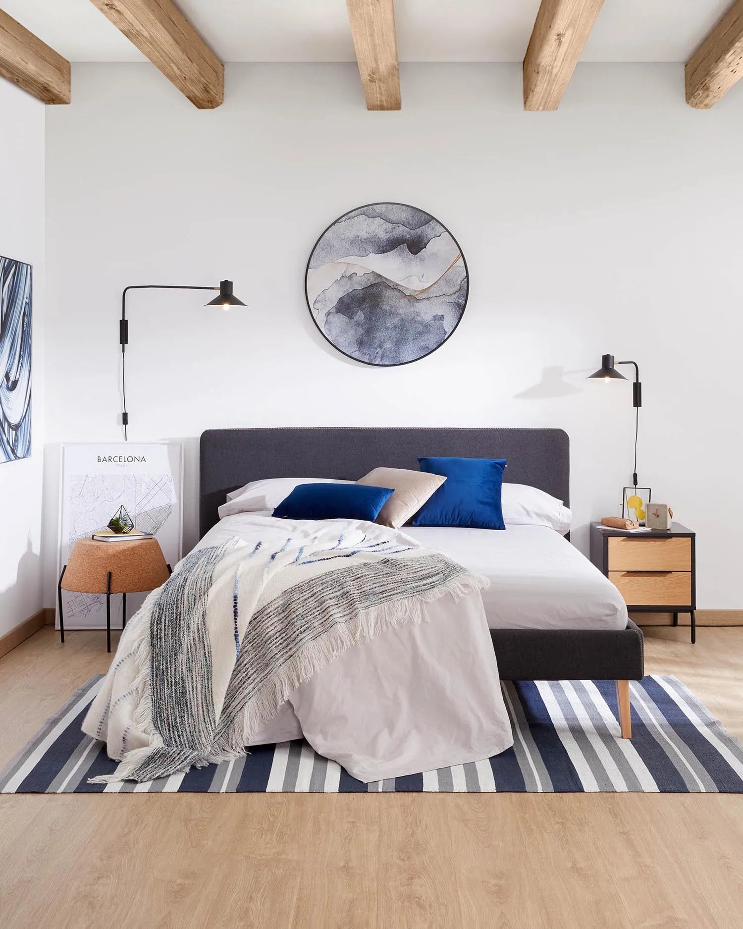 Bettkopfteil Dyla mit abnehmbarem Bezug in Schwarz für Bett von 150 cm FSC Mix Credit in Schwarz präsentiert im Onlineshop von KAQTU Design AG. Zubehör Bett ist von Kave Home