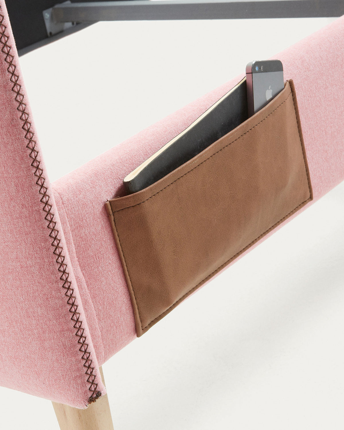 Dyla Bezug in Rosa für Bett mit Matratzengrösse von 90 x 190 cm in Rosa präsentiert im Onlineshop von KAQTU Design AG. Zubehör Bett ist von Kave Home