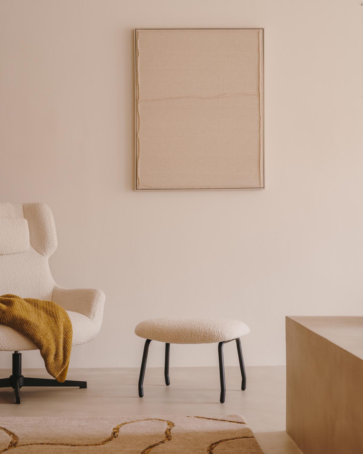 Das Bild Maha horizontal von Kave Home besticht durch sein modernes Design und warme Töne, perfekt für elegante Wohnräume.