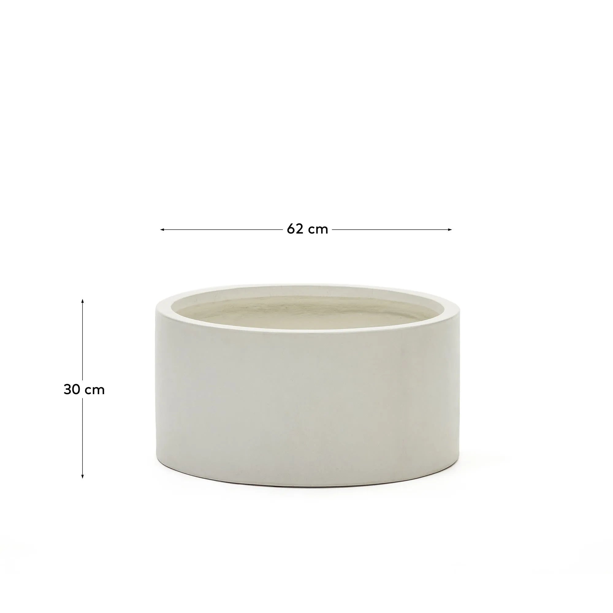 Eleganter weißer Zementtopf Ø 62 cm, robust und modern, ideal für drinnen und draußen.