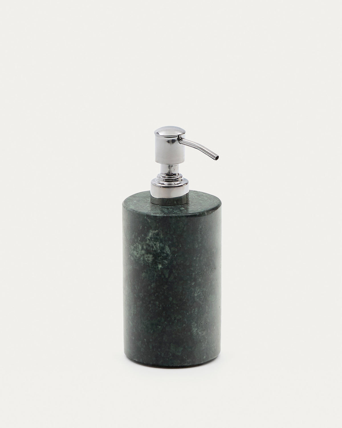 Seifenspender Elenei aus grünem Marmor in Grün präsentiert im Onlineshop von KAQTU Design AG. Badzubehör ist von Kave Home