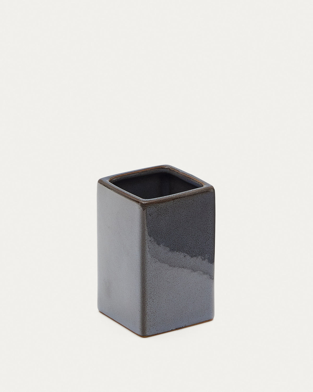 Silvet Grauer Steingut Zahnbürstenhalter in Blau präsentiert im Onlineshop von KAQTU Design AG. Badzubehör ist von Kave Home