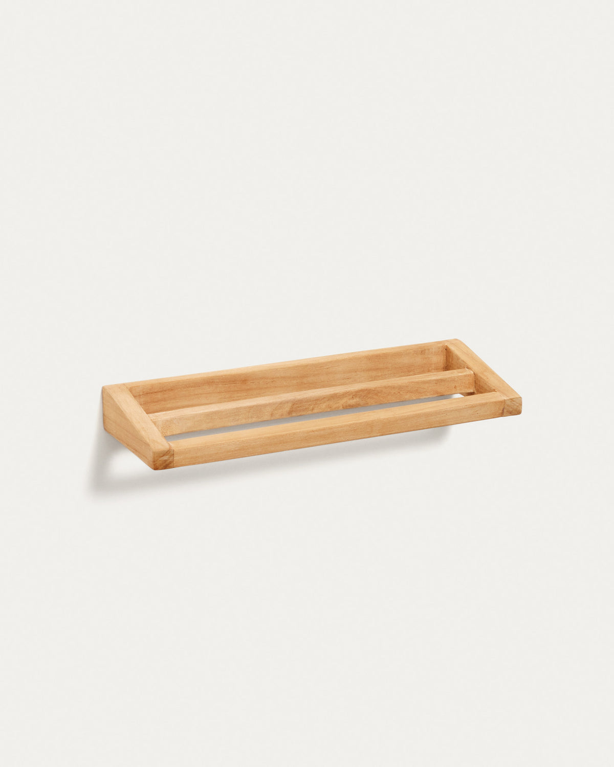 Vedel Handtuchhalter aus massivem Teakholz 40 x 5 cm in Natur präsentiert im Onlineshop von KAQTU Design AG. Handtuchhalter ist von Kave Home