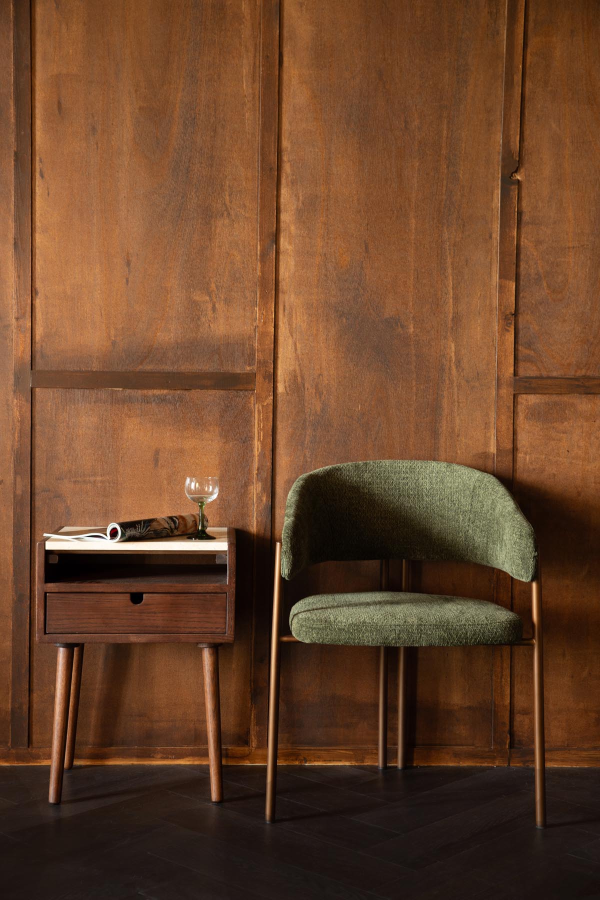 Beistelltisch/Nachttisch Arda in Beige präsentiert im Onlineshop von KAQTU Design AG. Beistelltisch ist von Dutchbone